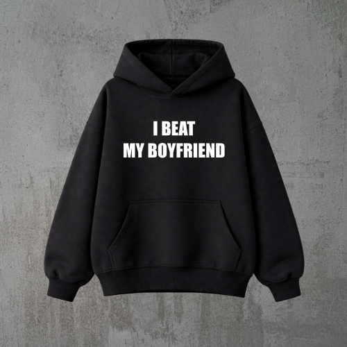 i beat my boyfriend czarna bluza.png