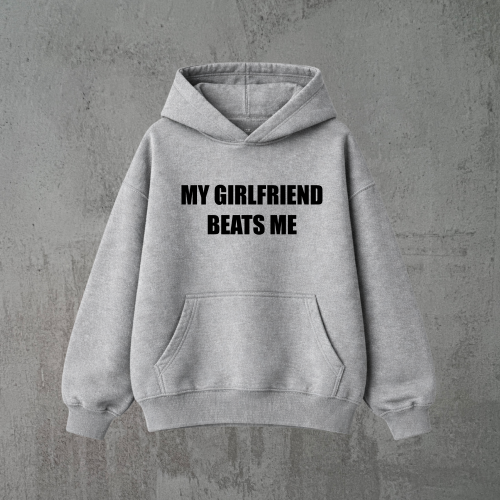 my gf beats me szara bluza czarny.png