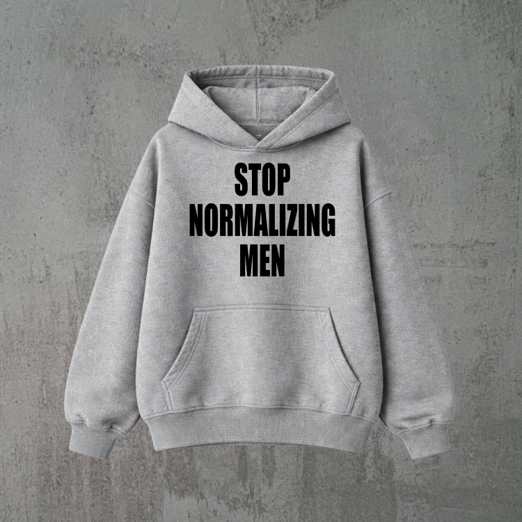 stop normalizing men szara bluza czarny.png